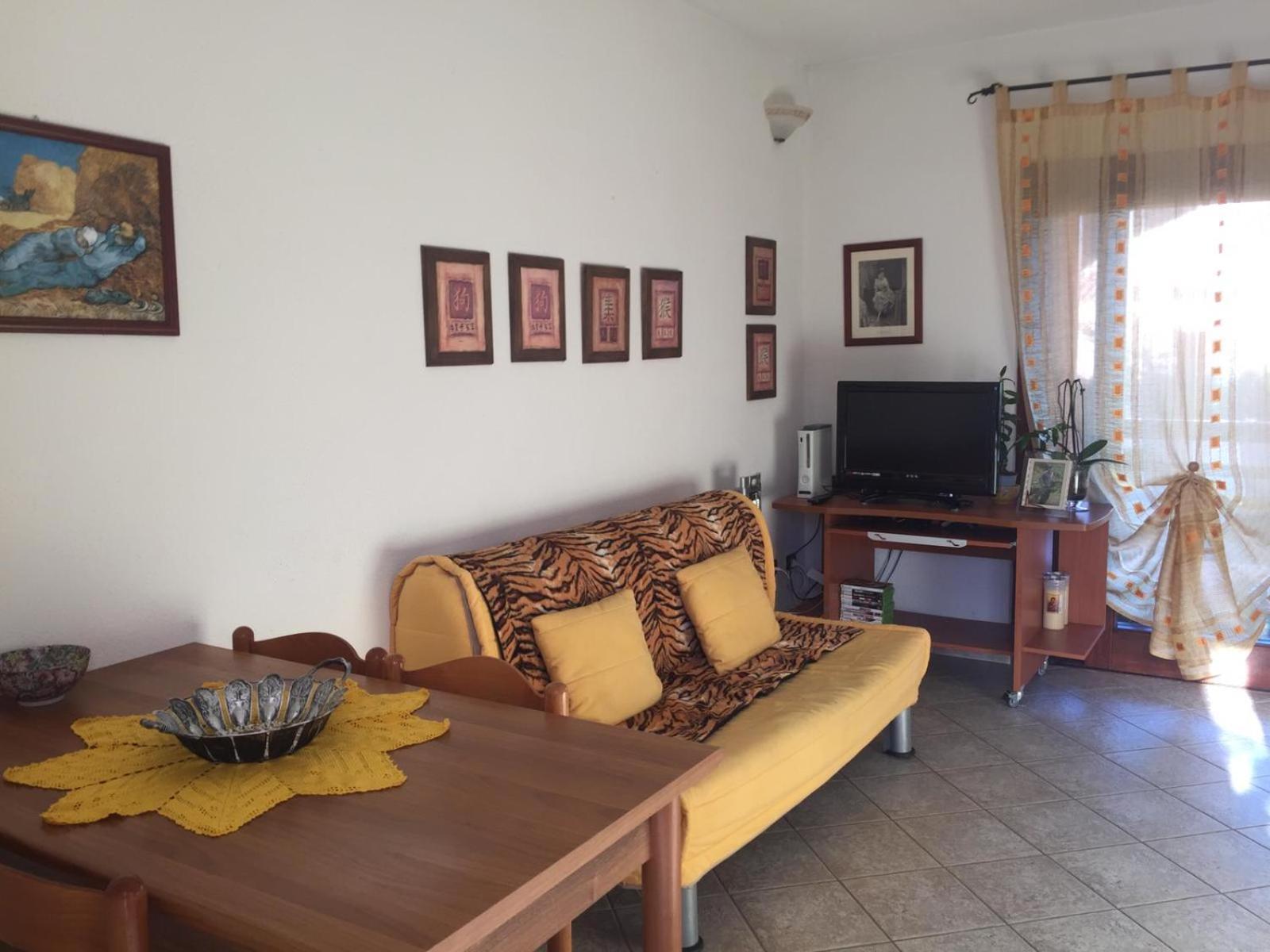 Casa Paese Via Monti Holiday home *